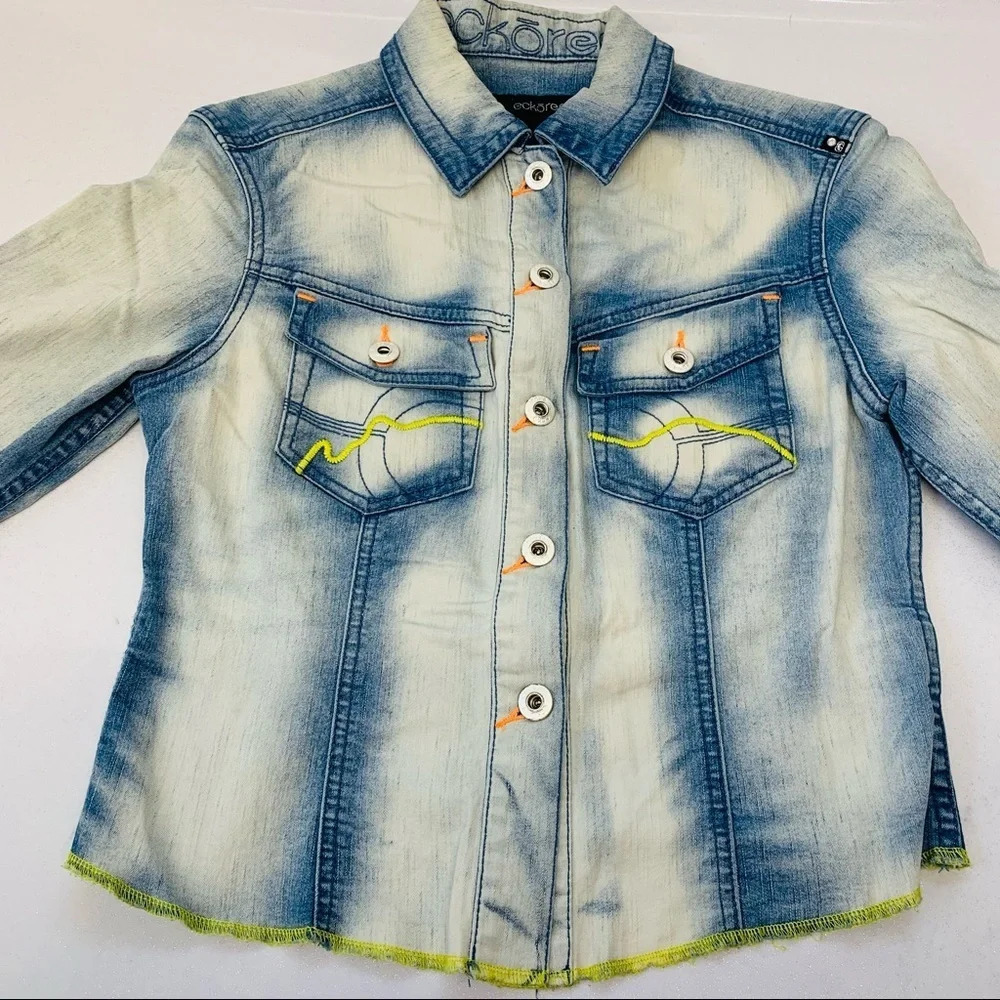 Womans Artsy Denim Jacket M Embroidery Blue Light Wash 3/4 Sleeve‎ Pockets O27 - Picture 4 of 11